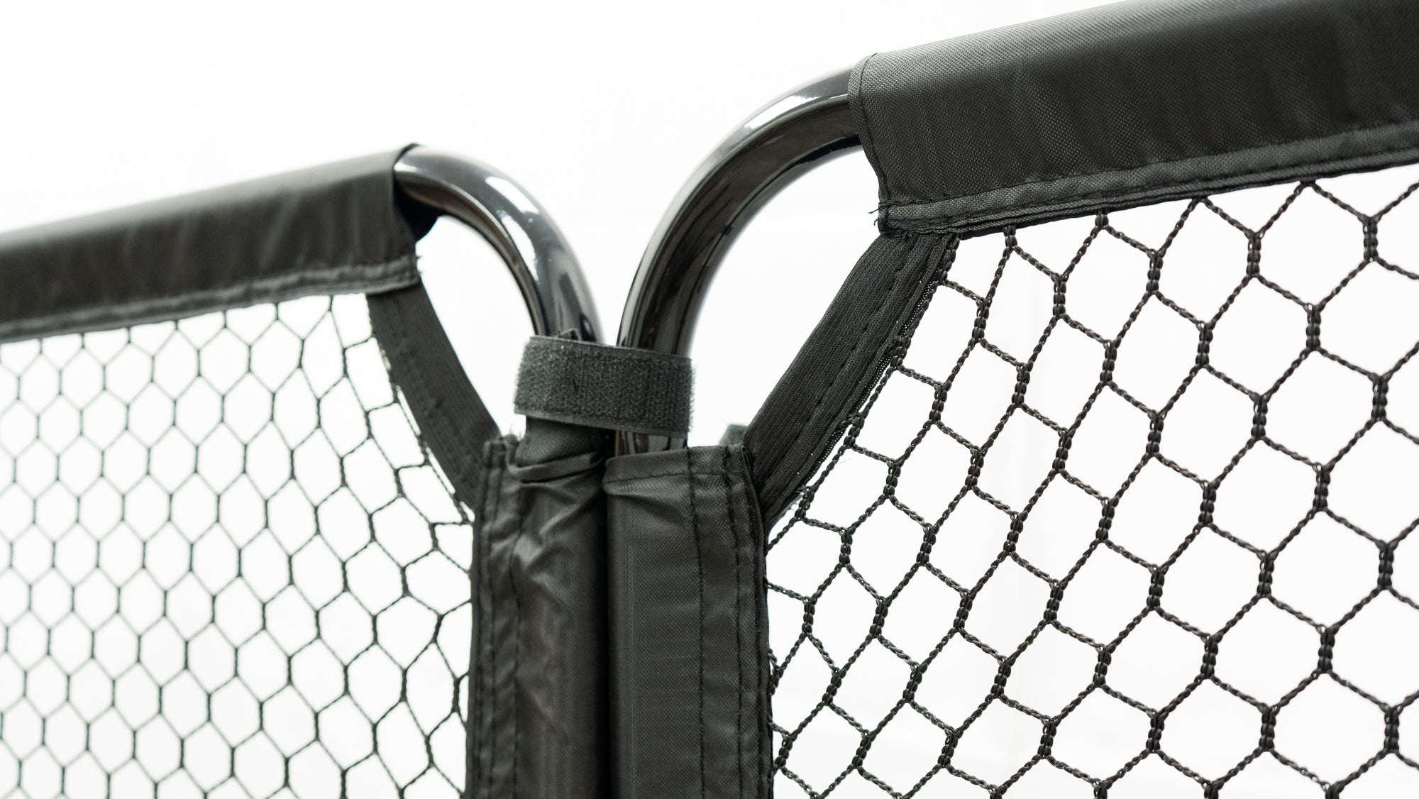 EIGHTYNINE Sports - Portable Pickleball Court Divider Panels (5 Pack: 71.5" Per Panel, 30 Linear Feet)