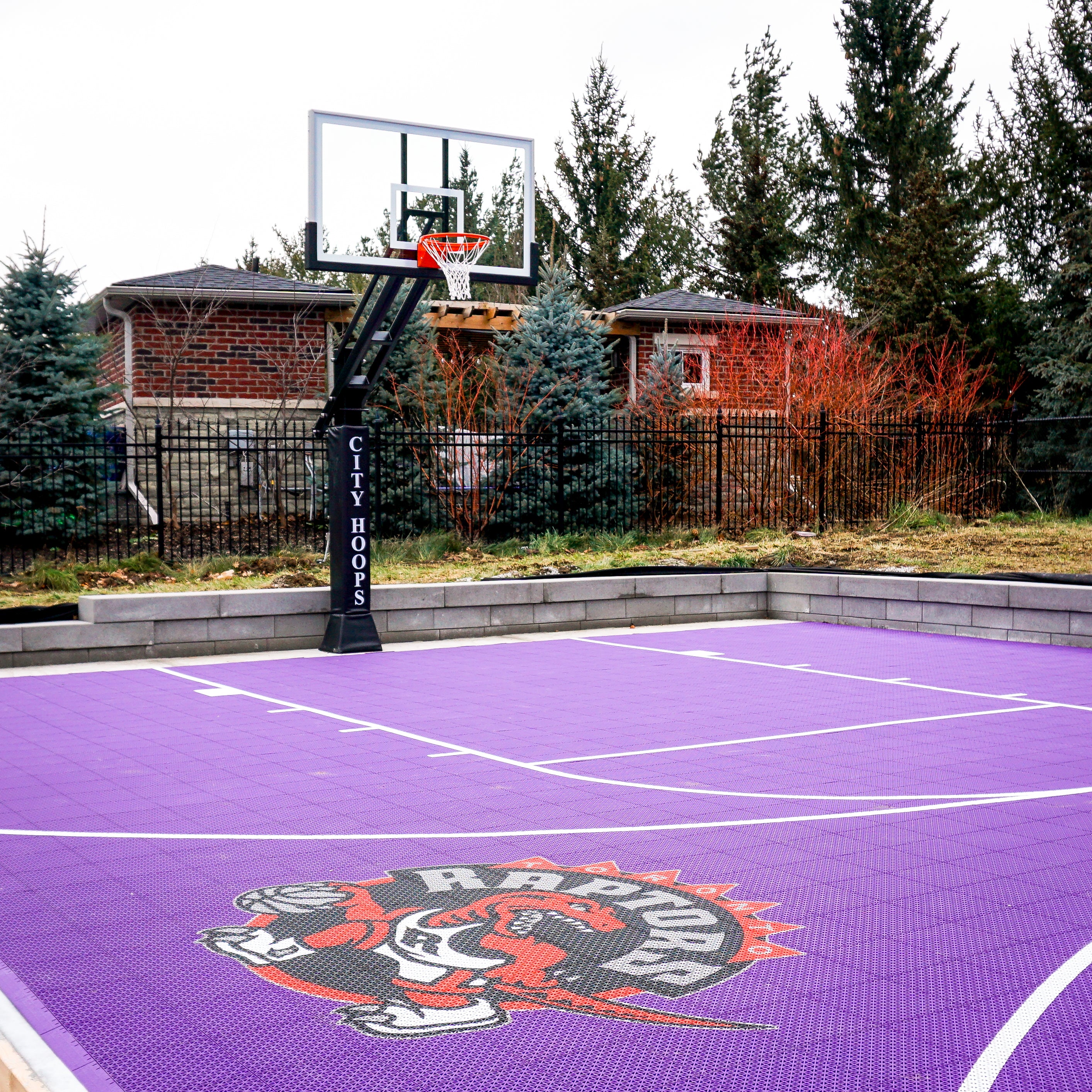 Custom Logos - DIY Court Canada